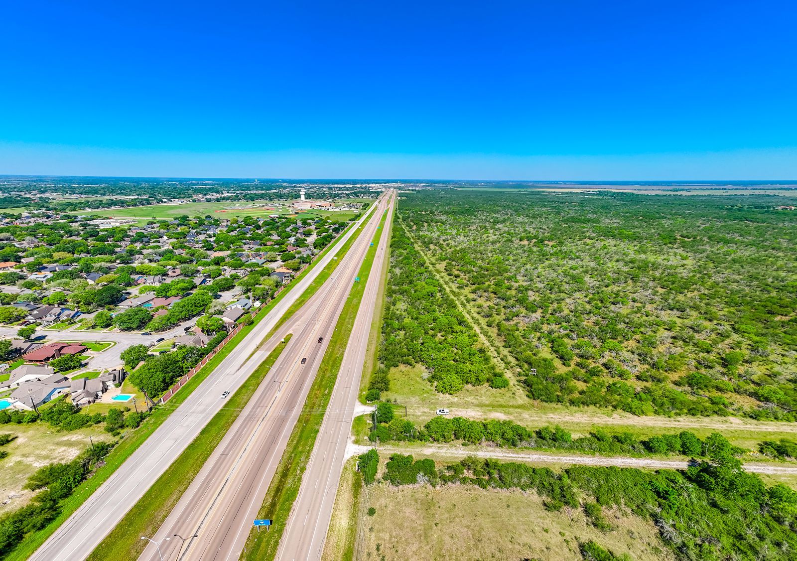 11-646-Zac-Lentz-VTX 11-646-Zac-Lentz-VTX